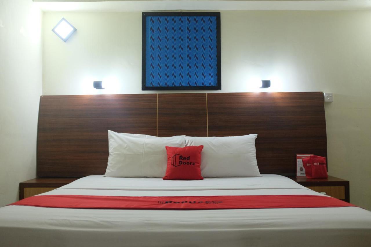 Reddoorz Plus Near Senen Jakarta Ngoại thất bức ảnh