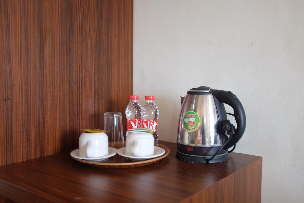 Reddoorz Plus Near Senen Jakarta Ngoại thất bức ảnh